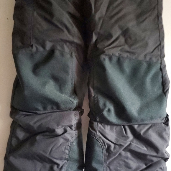 Columbia Bugaboo ski snow pant size 8. - Picture 7 of 10
